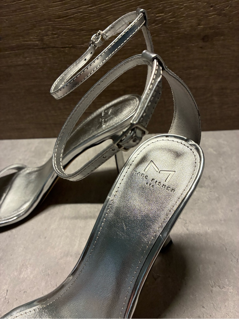 Marc Fisher Silver Square-Toe Ankle-Strap Heels 8.5 - Picture 2 of 7